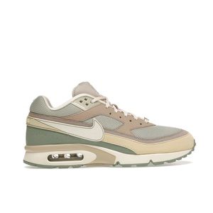 Nike Air Max - mens 4.5